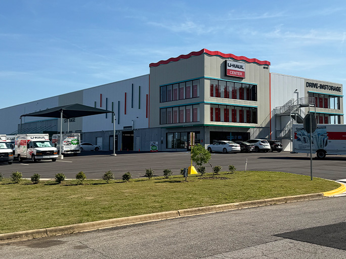 Avenue Pub at The Village at Northbank